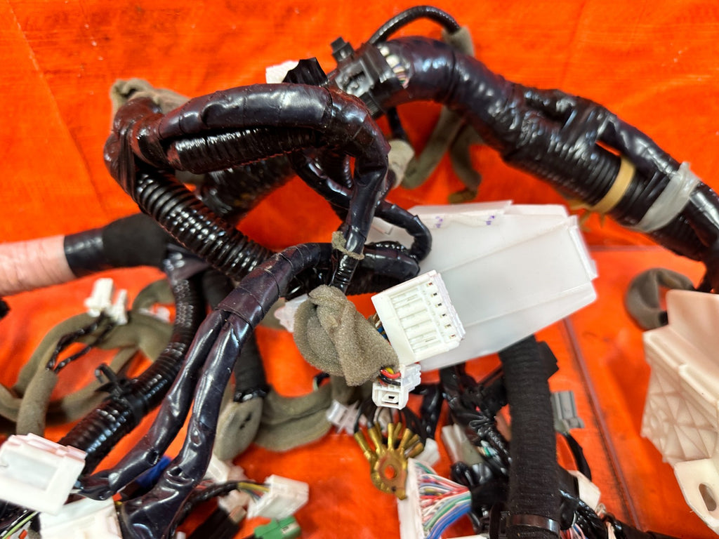 17 INFINITI Q50 RED SPORT 400 DASH BOARD CLUSTER WIRING HARNESS WIRE LOOM #24214
