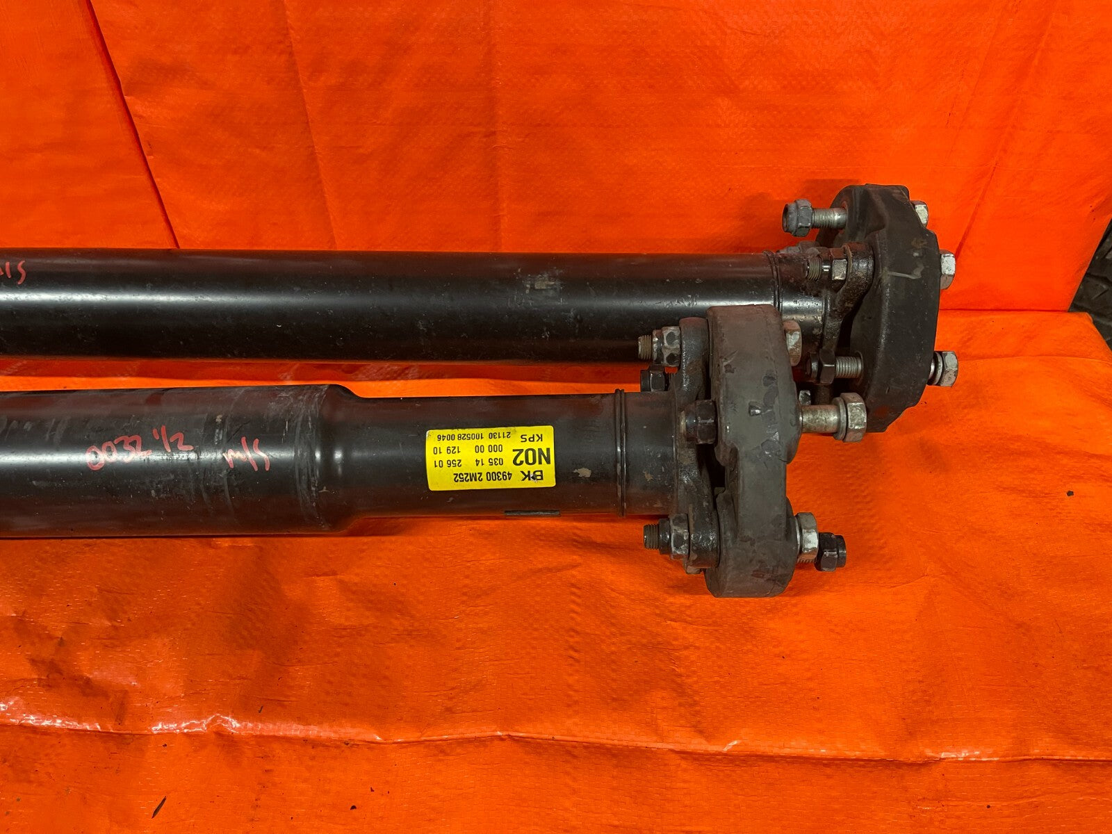 10 12 HYUNDAI GENESIS 2D COUPE   2.0T   AUTOMATIC   DRIVESHAFT PROPELLER SHAFT1