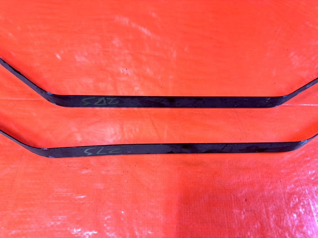 04 08 ACURA TSX   GASOLINE GAS FUEL TANK STRAP SET STRAPS SUPPORTS   OEM #2755