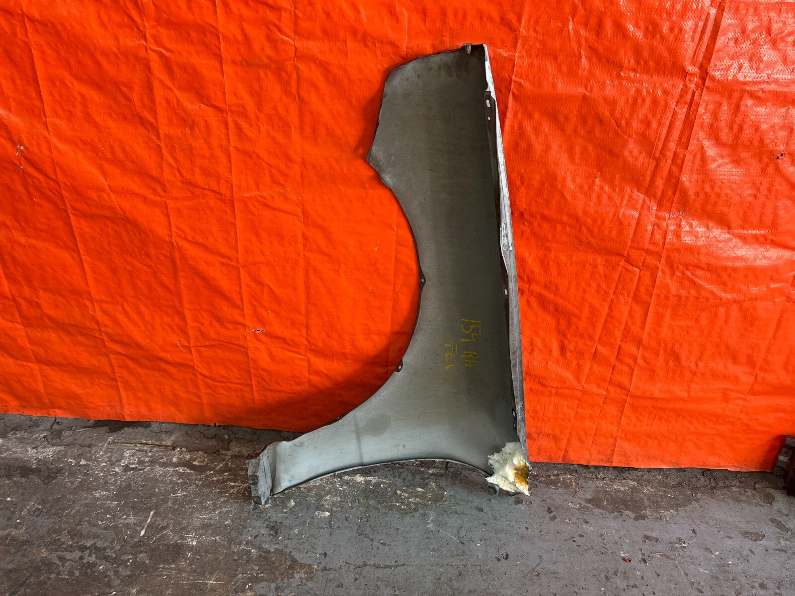 94 01 ACURA INTEGRA 2 & 4 DOOR PASSENGER RIGHT FENDER SILVER   OEM FACTORY #1489