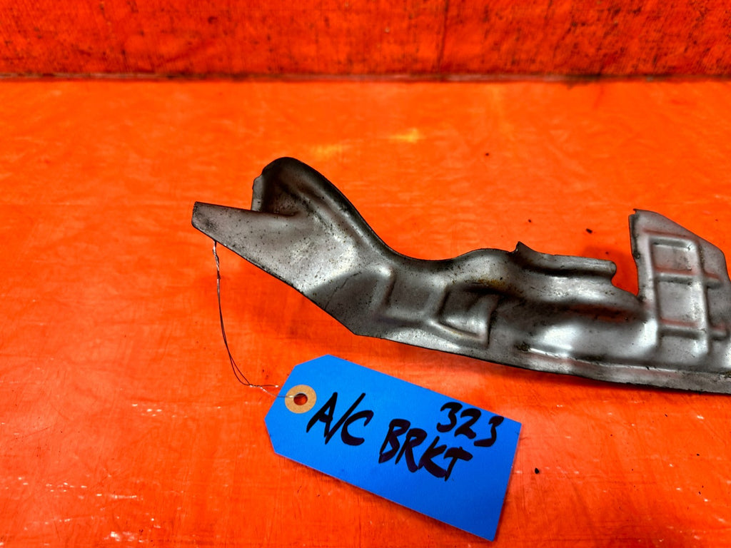 97 01 HONDA PRELUDE BASE & SH   H22A4 HVAC AC MOUNTING BRACKET OEM FACTORY 3233