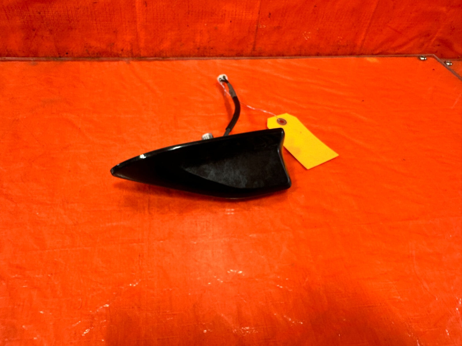 17 20 SUBARU BRZ   SHARK FIN ROOF MOUNTED ANTENNA ANTENNAE   OEM #2923
