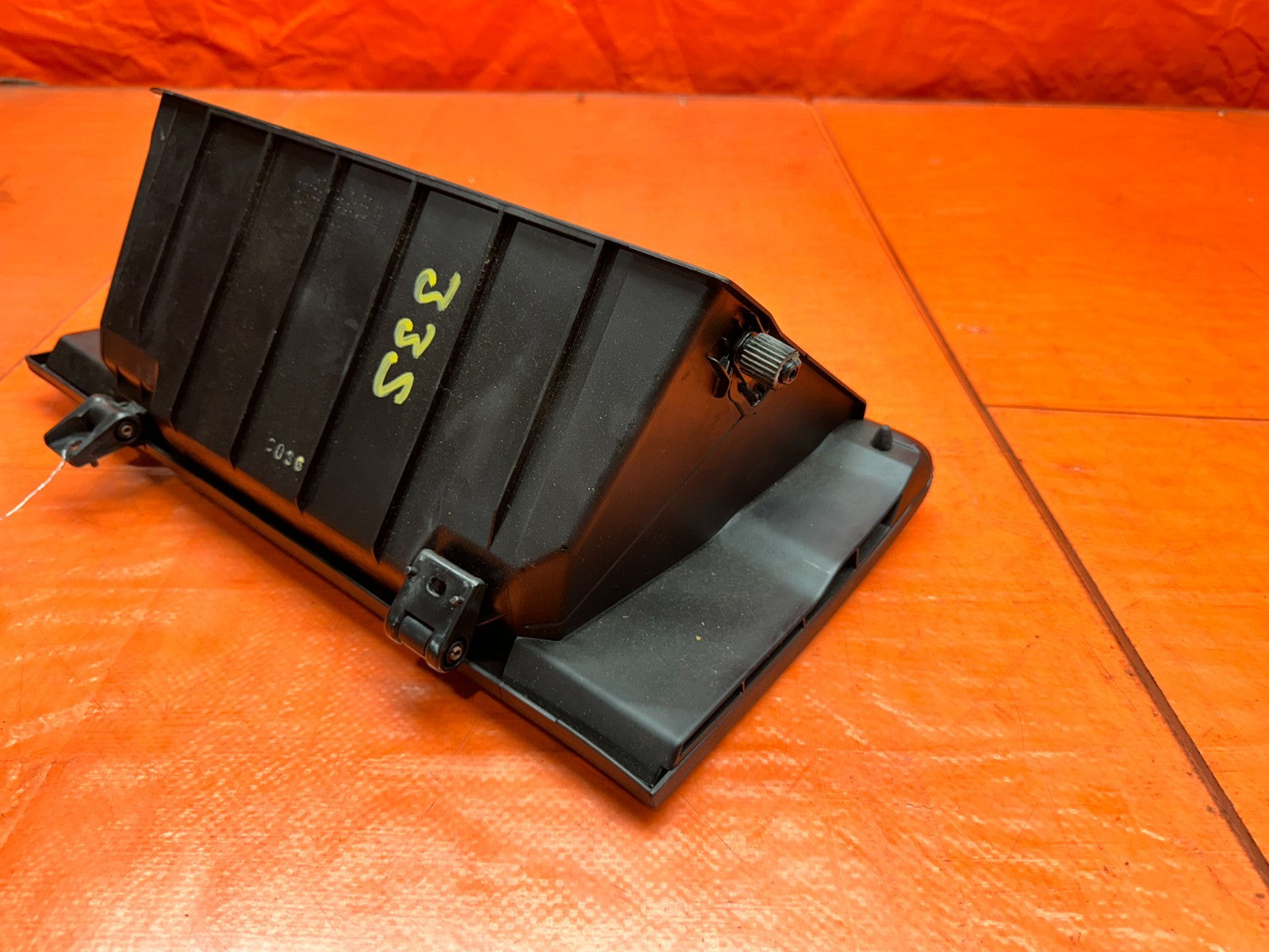 97 01 HONDA PRELUDE 2.2L PASSENGER DASH GLOVE BOX COMPARTMENT DOOR OEM #3355