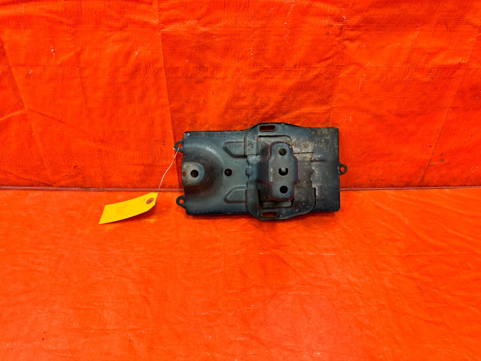 HONDA & ACURA   INTEGRA CIVIC DEL SOL   BATTERY TRAY   OEM FACTORY OE #2952