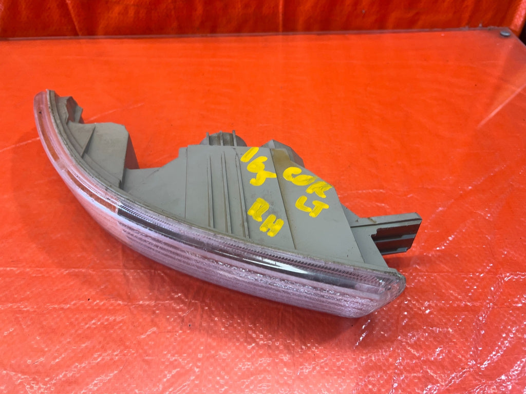 94 97 ACURA INTEGRA PASSENGER RIGHT BUMPER TURN SIGNAL CORNER LIGHT   OEM #1655