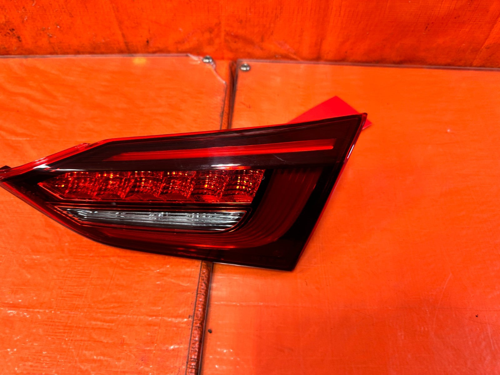 18 24 INFINITI Q50   RIGHT INNER LEFT TAIL LIGHT LAMP   OEM FACTORY #19Q3