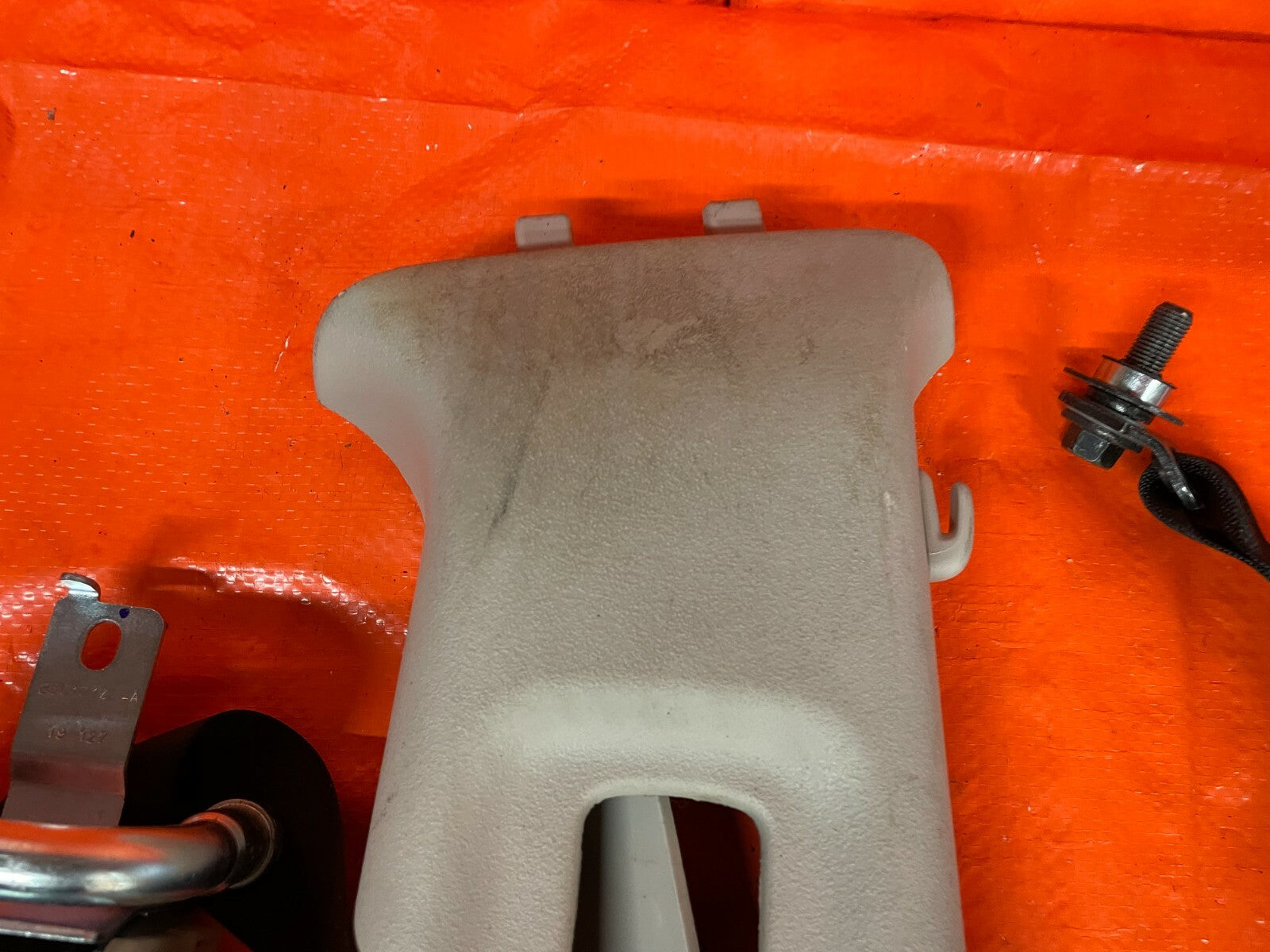16 18 HONDA CIVIC   SEDAN MODEL   PASSENGER RIGHT FRONT SEAT SAFETY BELT OEM OE2