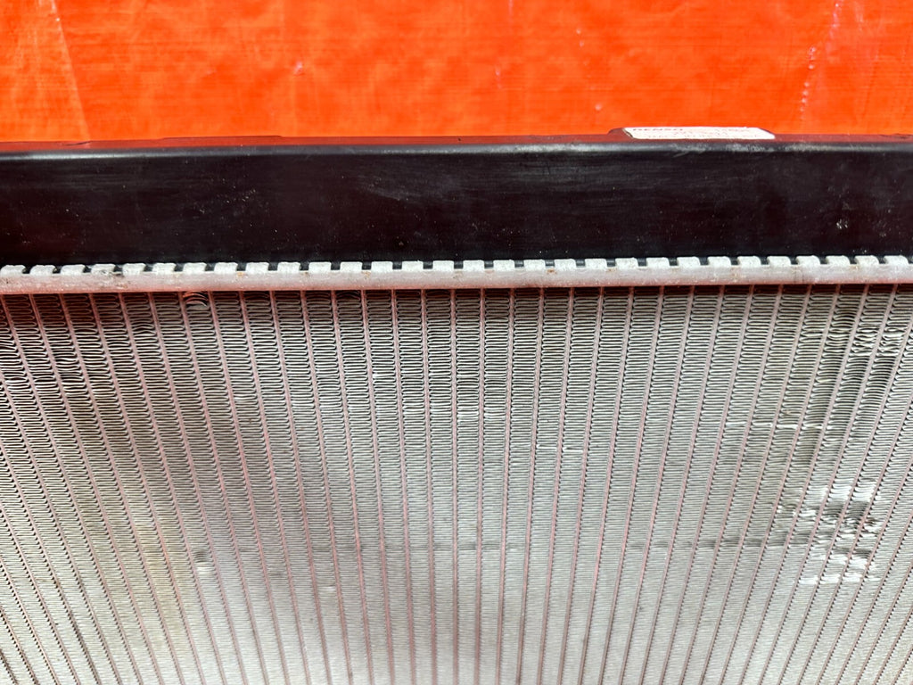 94 01 ACURA INTEGRA   AUTOMATIC MODEL   RADIATOR W/ HOSES AND RESERVOIR   OEM 8112