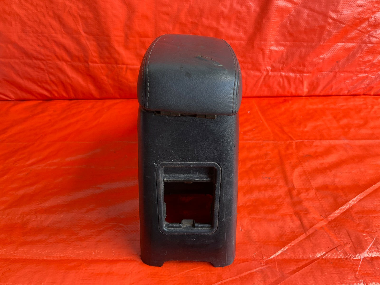94   01 ACURA INTEGRA   ARM REST CENTER CONSOLE   OEM OE FACTORY   BLACK COLOR10