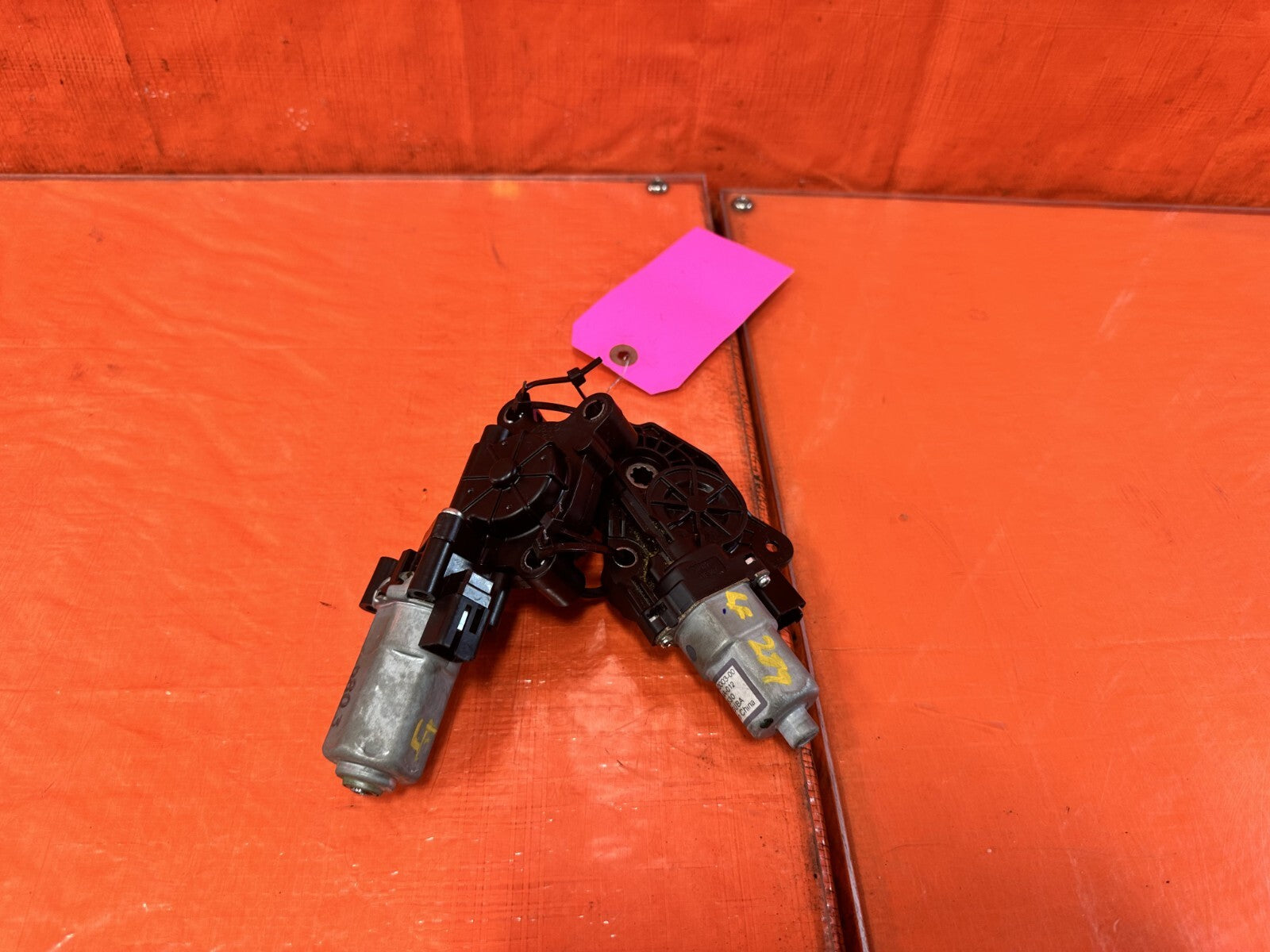 17 20 INFINITI Q60   DRIVER LEFT SEAT MOTORS   OEM FACTORY OE #2897