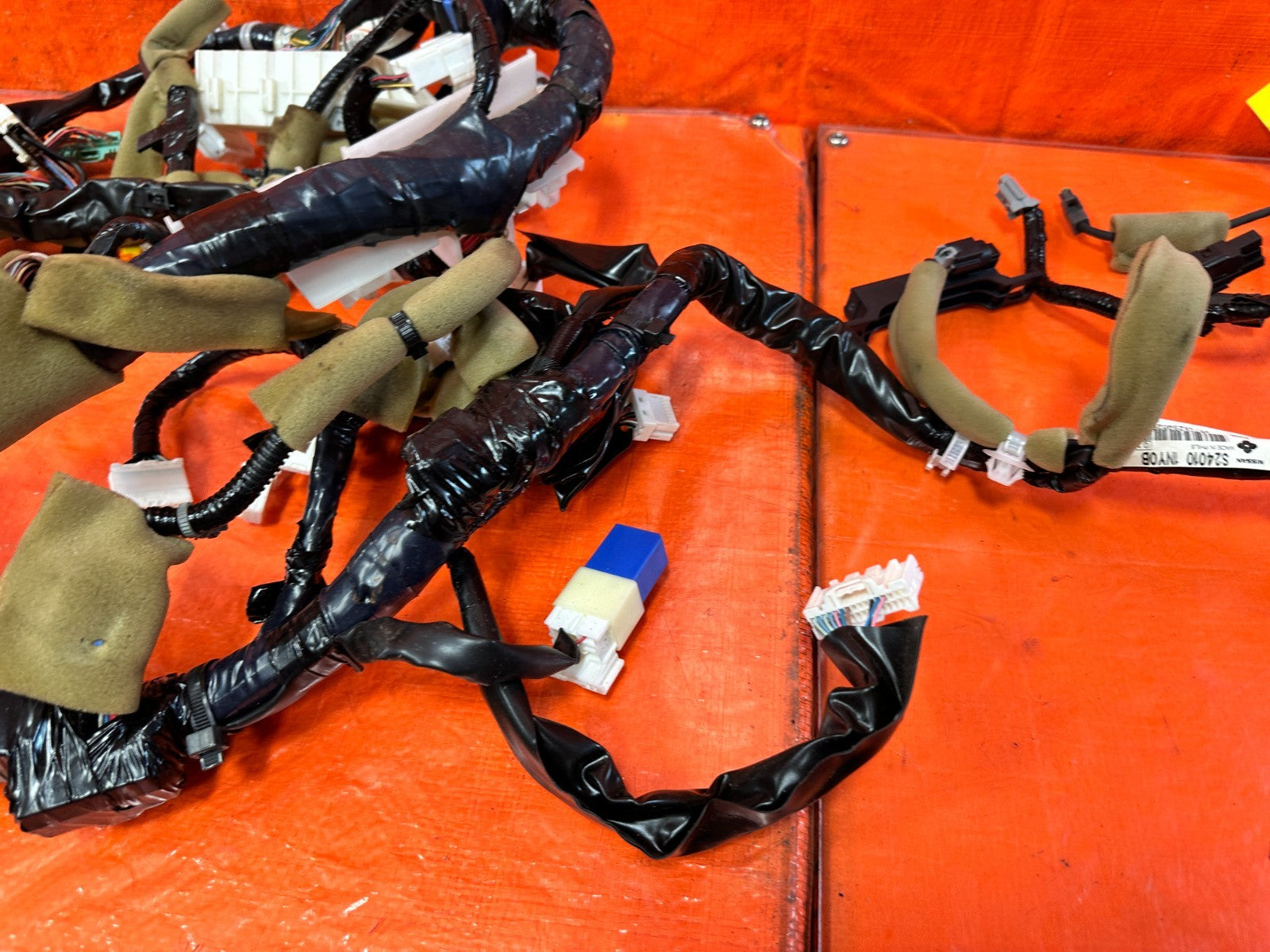 09 10 INFINITI G37 CONVERTIBLE   MAIN HARNESS   PART # 24010 1NY0B   OEM 3103