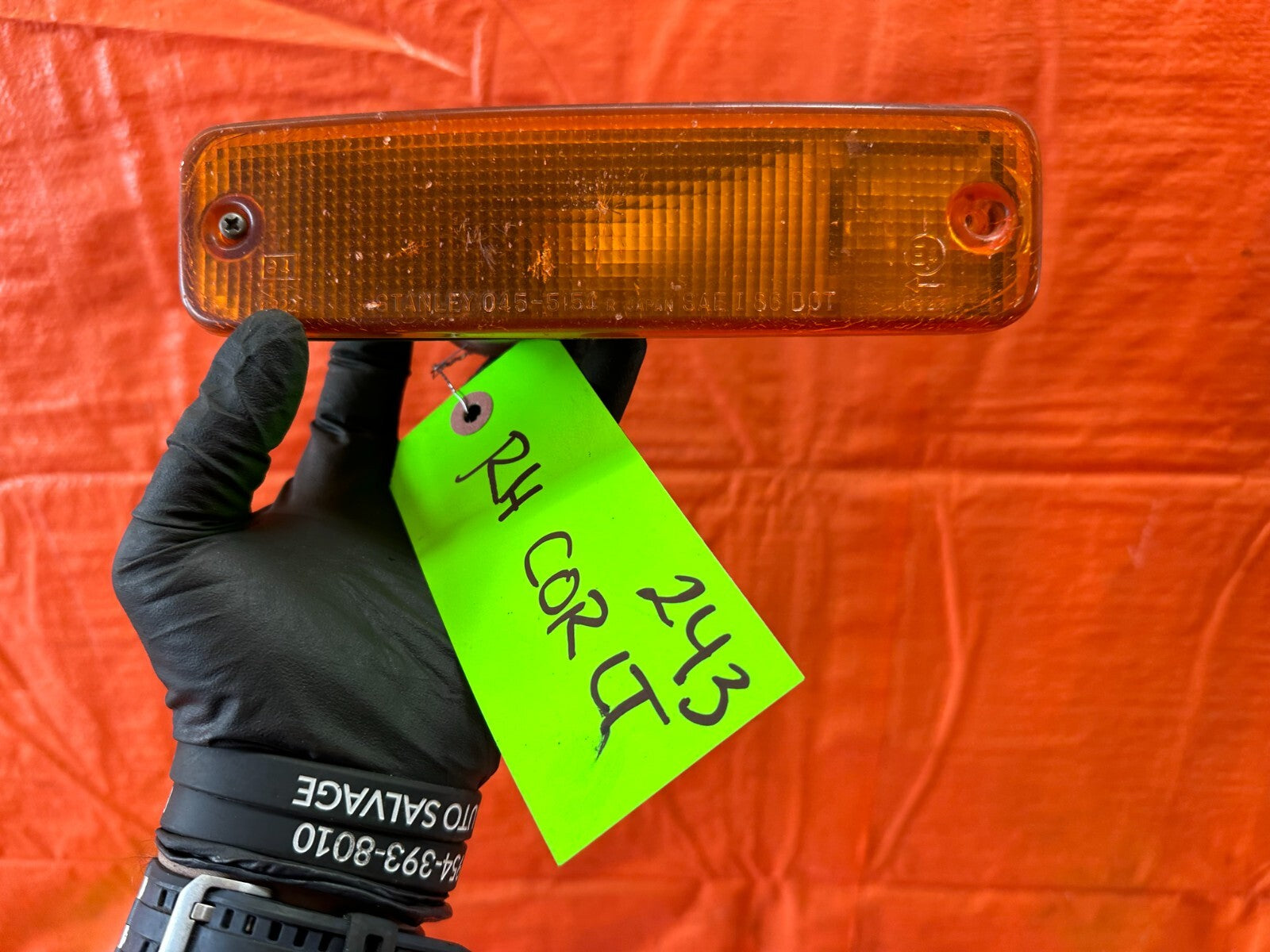 88 89 HONDA CRX   PASSENGER RIGHT BUMPER LIGHT LAMP   OEM FACTORY #2431
