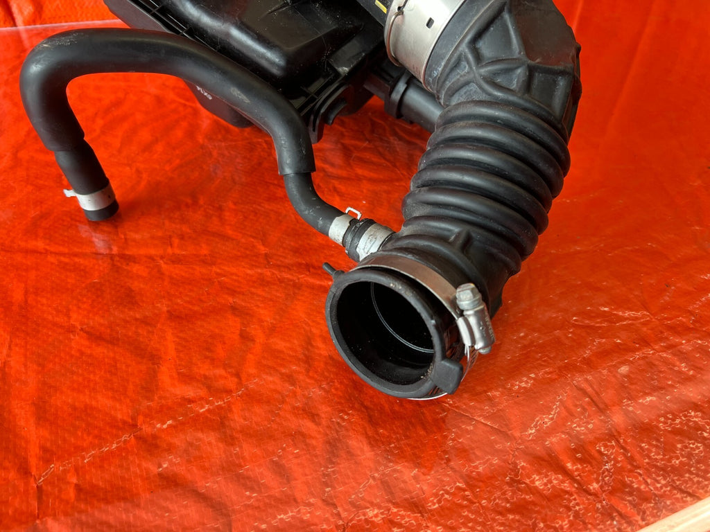 16 20 INFINITI Q50 Q60 3.0L COMPLETE AIR INTAKE HOUSING W/ INLET DUCT ARM RIGHT 4