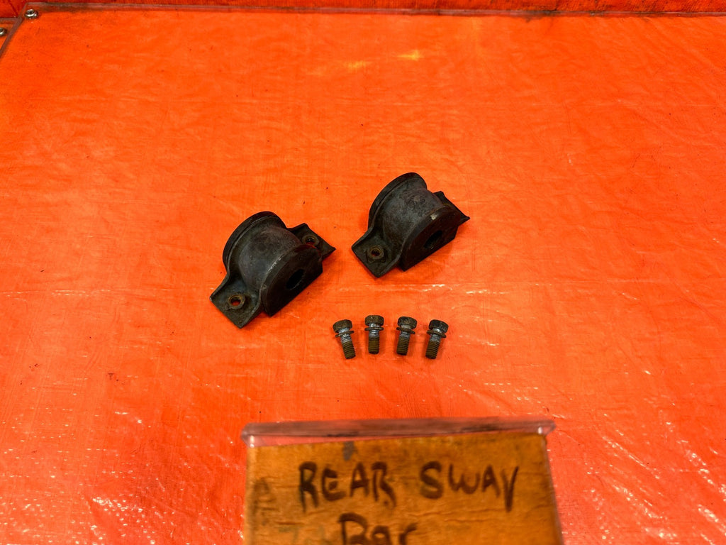 09 14 ACURA TSX   SWAY BAR MOUNTING BRACKET SET LEFT RIGHT BRACKETS   OEM #3050