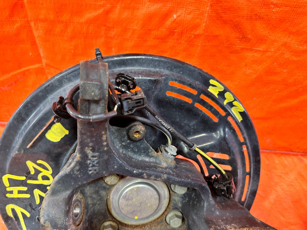 13 24 SUBARU BRZ   DRIVER LEFT FRONT SPINDLE KNUCKLE HUB & LOWER ARM OEM 29211