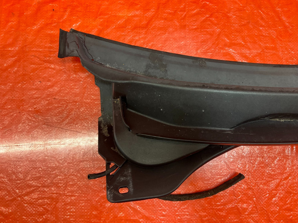 04 05 ACURA TSX   WINDSHIELD WIPER COWL PASSENGER RIGHT SIDE   OEM FACTORY #2098