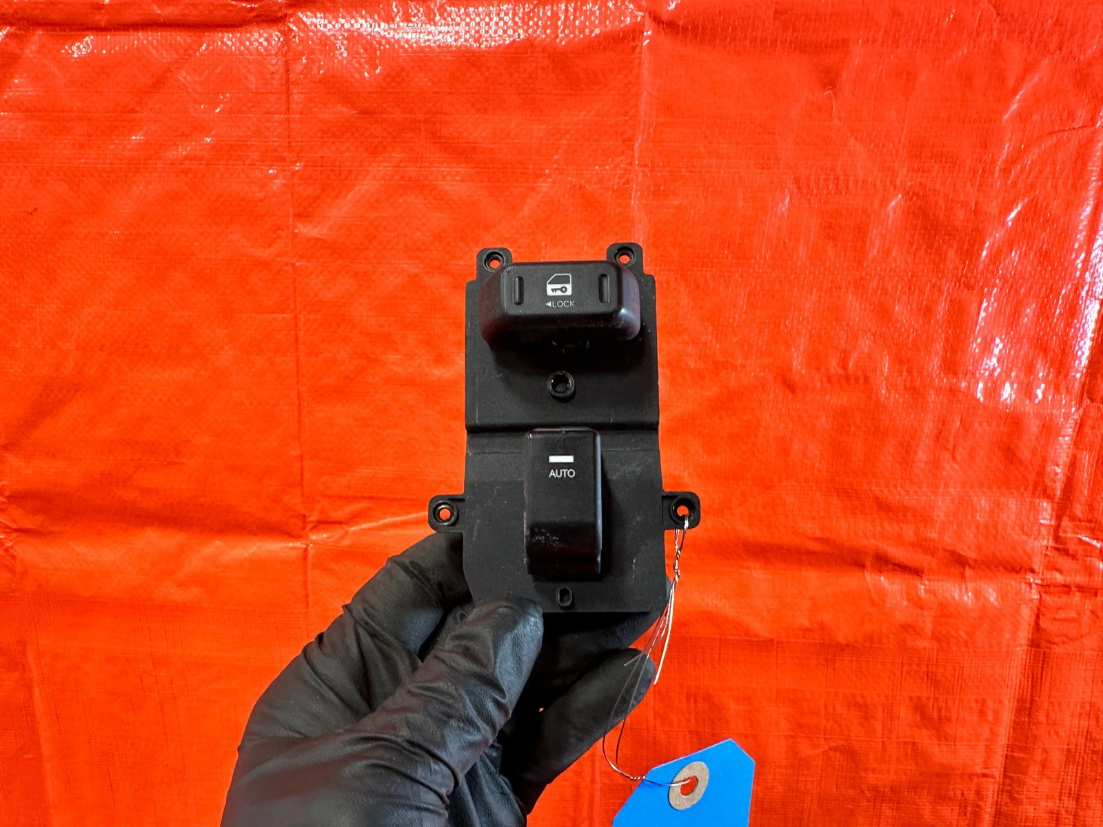 12 16 HYUNDAI GENESIS COUPE   WINDOW SWITCH   PASSENGER RIGHT SIDE   OEM #3182