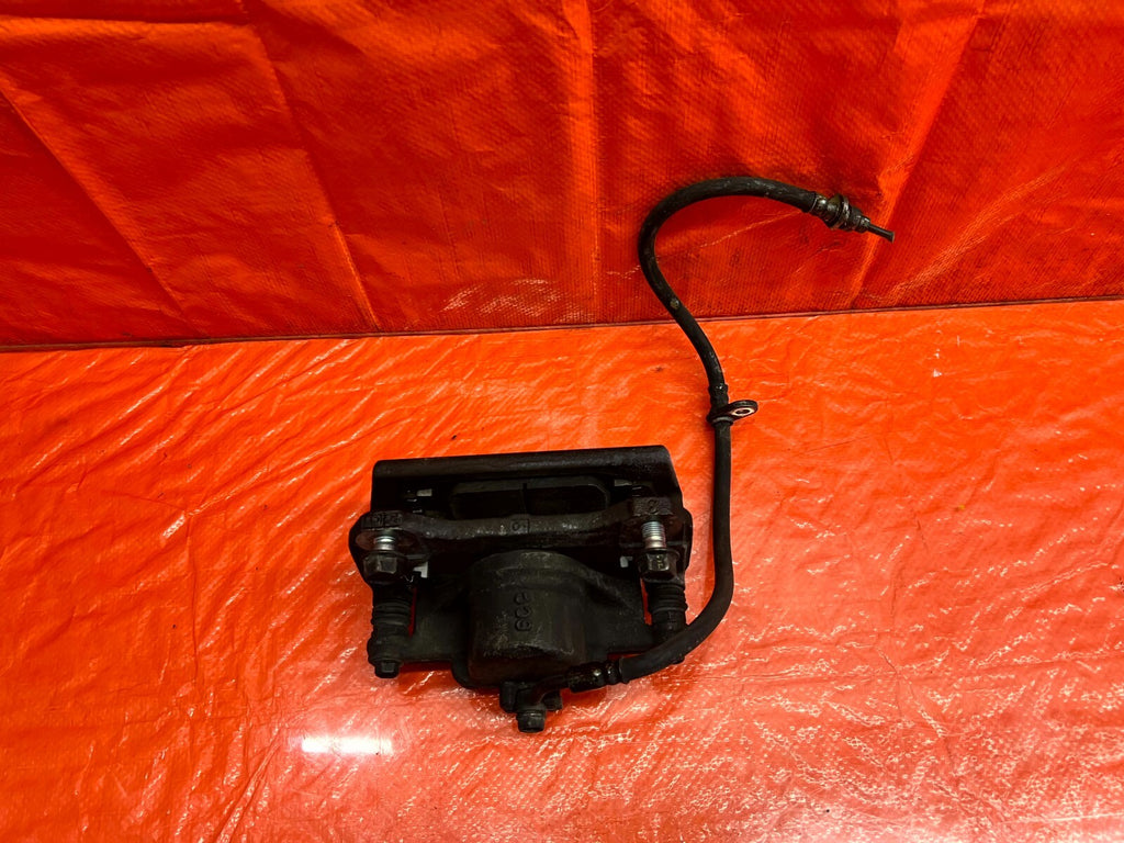 02 06 ACURA RSX TYPE S   DRIVER LEFT FRONT BRAKE CALIPER   OEM FACTORY #17210