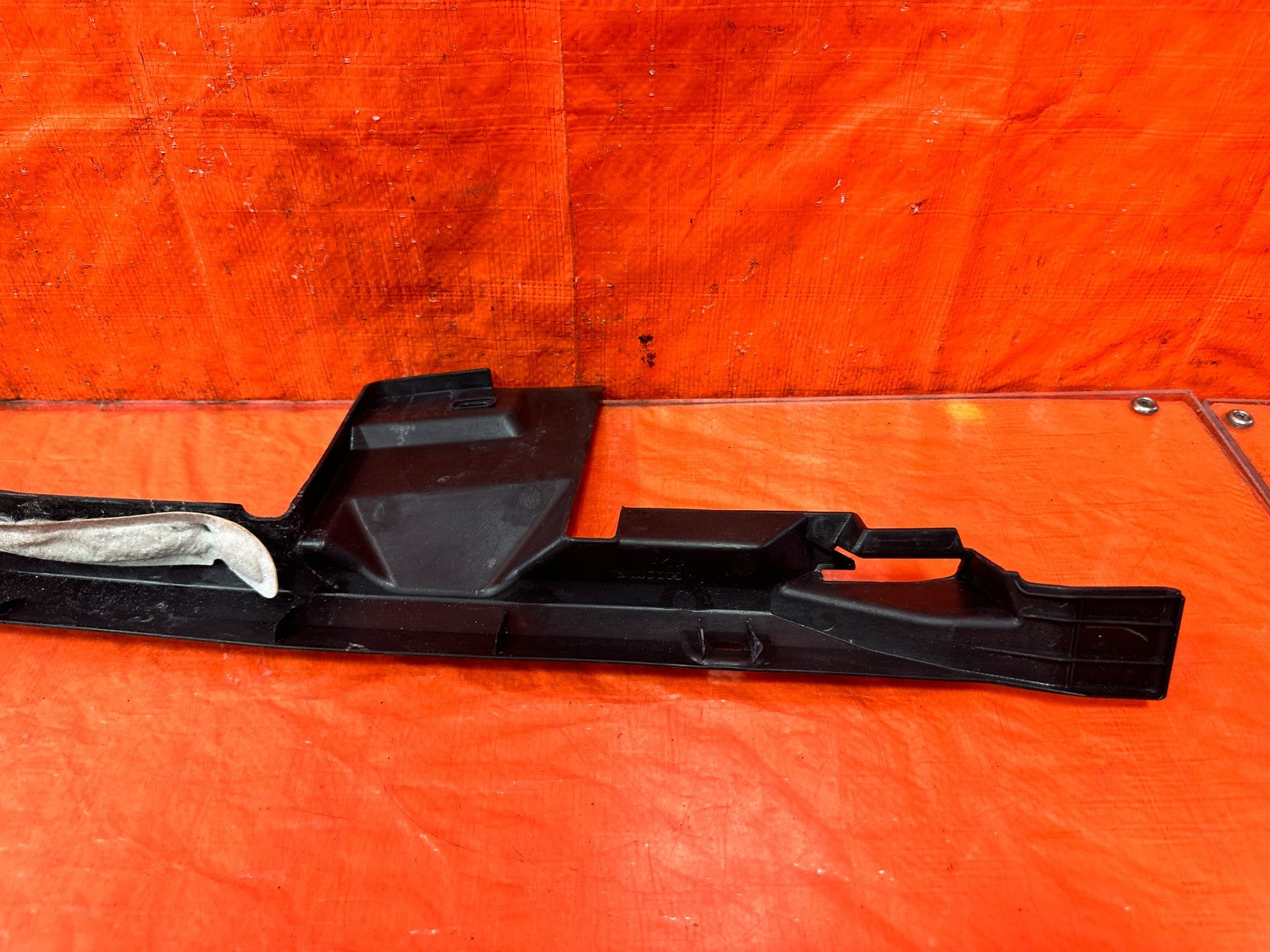 09 14 ACURA TSX   PASSENGER RIGHT UPPER FENDER ENGINE BAY TRIM PLATIC   OEM #3058