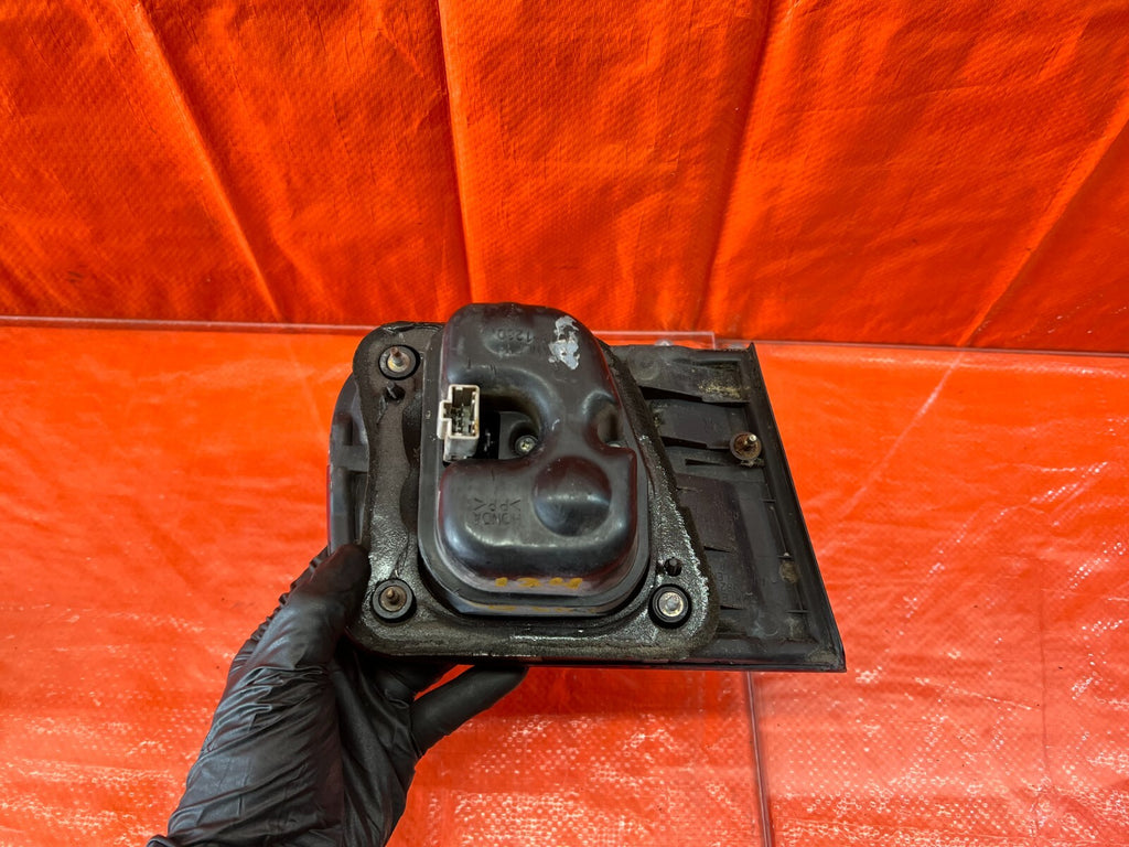 99 00 HONDA CIVIC COUPE   PASSENGER RIGHT   INNER TRUNK TAIL LIGHT LAMP OEM #1249