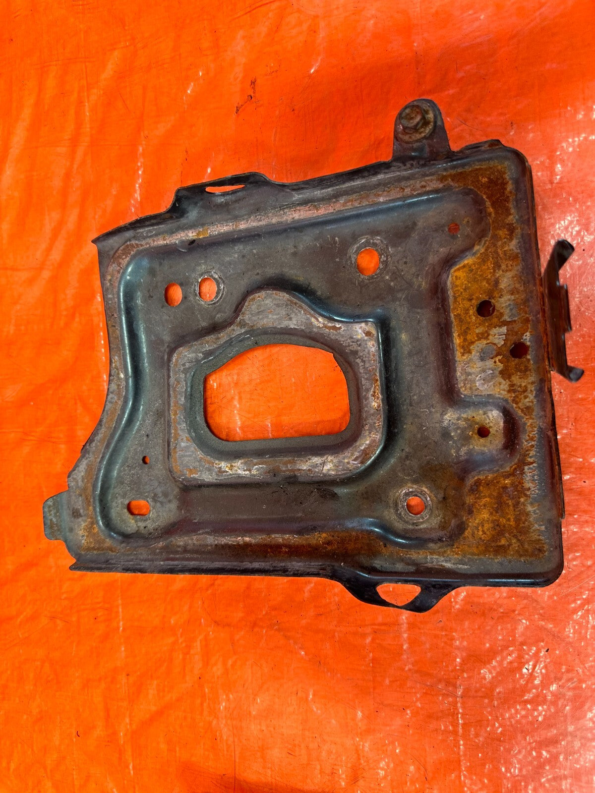 92 01 HONDA PRELUDE   BATTERY TRAY W/ MOUNTING BRACKET   OEM #2599