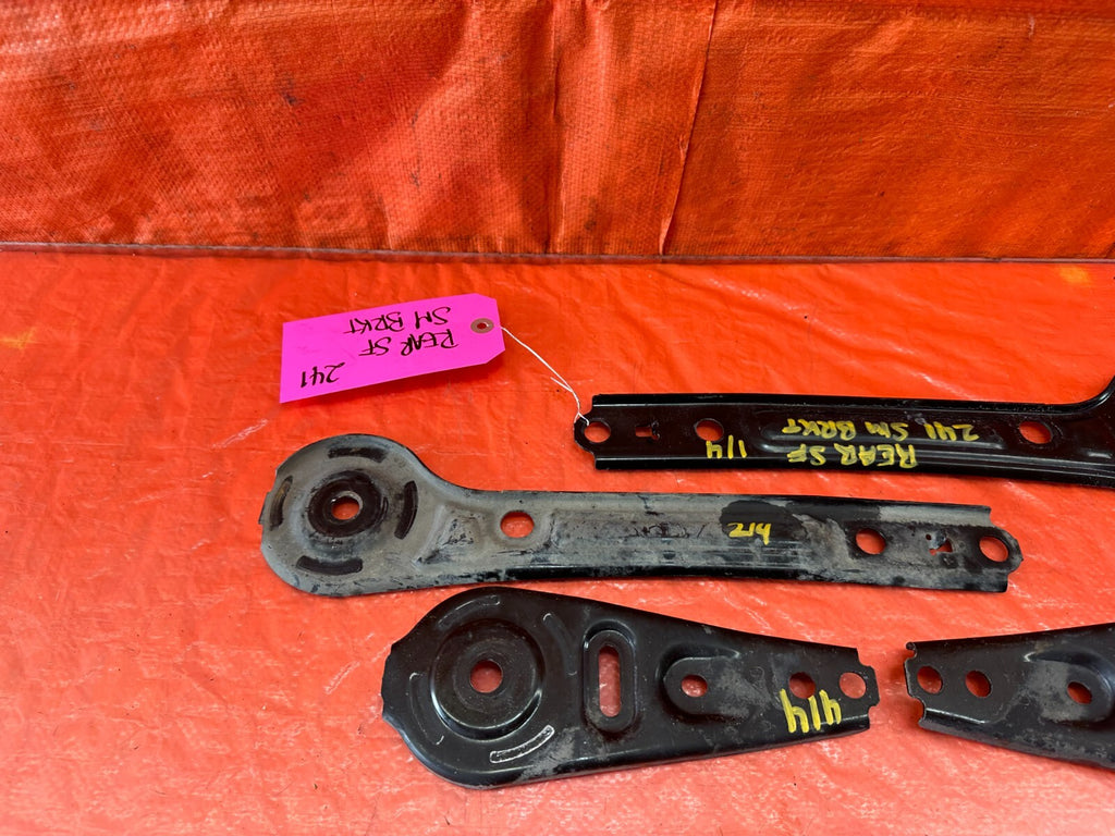 13 17 HONDA ACCORD SEDAN   REAR SUB FRAME CROSSMEMBER MOUNTING BRACKETS OEM 2415