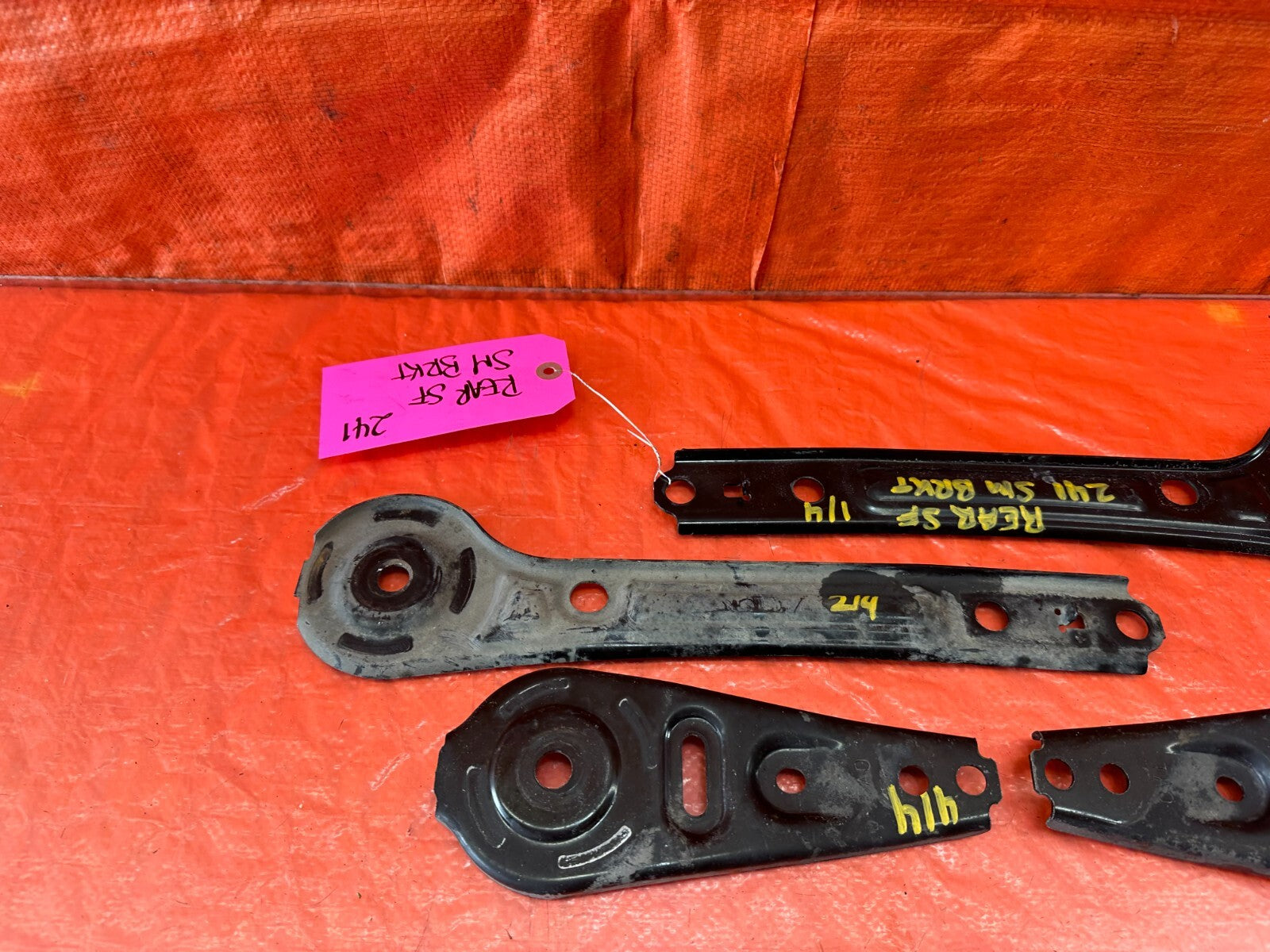 13 17 HONDA ACCORD SEDAN   REAR SUB FRAME CROSSMEMBER MOUNTING BRACKETS OEM 2415