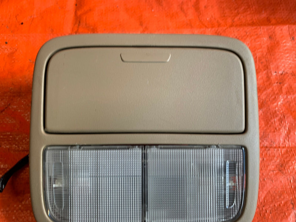 OEM 2006 06 HONDA ACCORD LX SEDAN   FRONT DOME MAP READING LIGHT LAMP TAN COLOR3