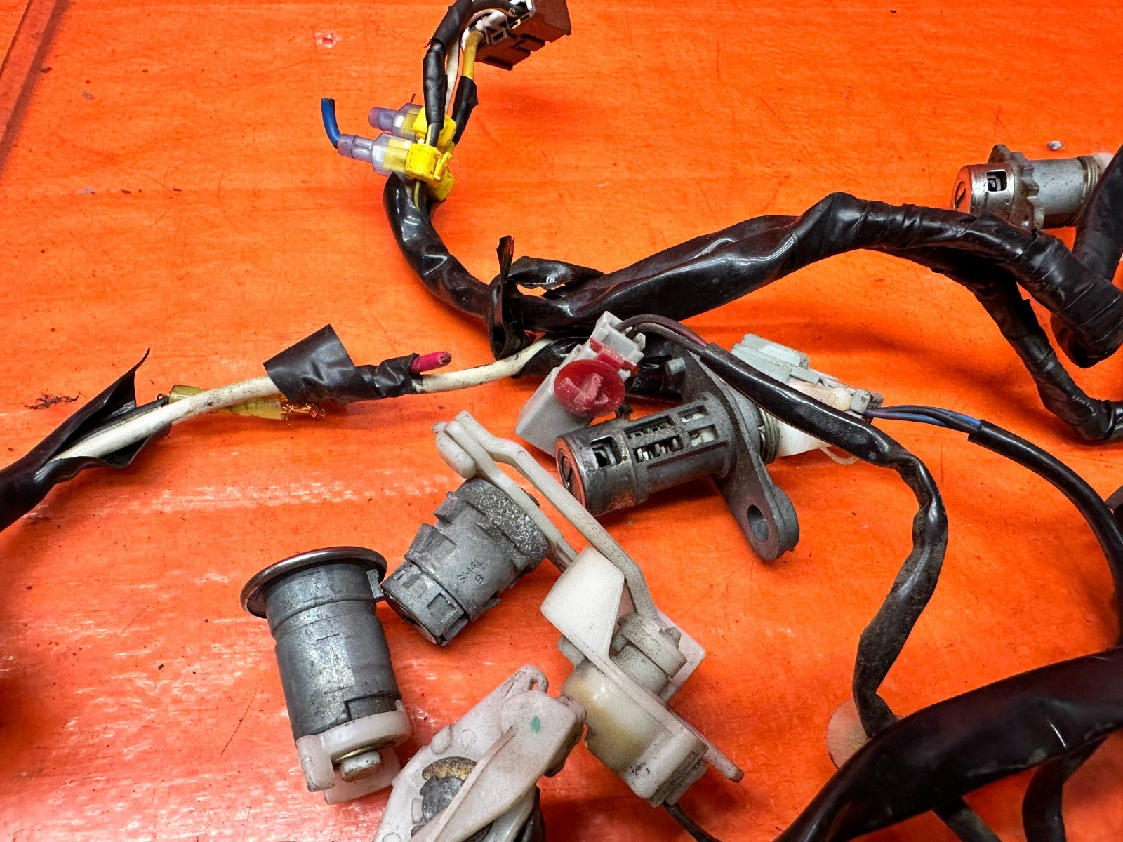 94-01 ACURA INTEGRA 4D AUTO IGNITION SWITCH KEY CYLINDER SET ALL LOCKS OEM #34112