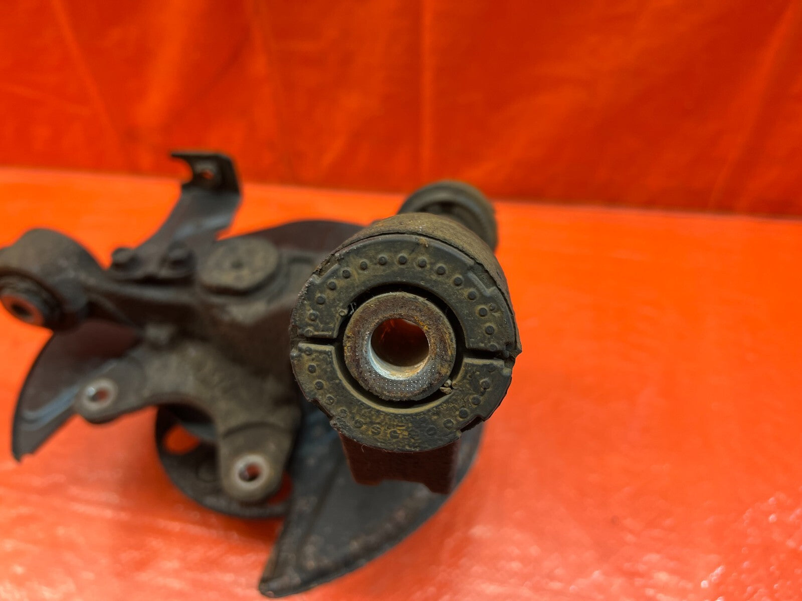 02 04 ACURA RSX   DRIVER LEFT REAR   SPINDLE KNUCKLE HUB   OEM FACTORY #1716