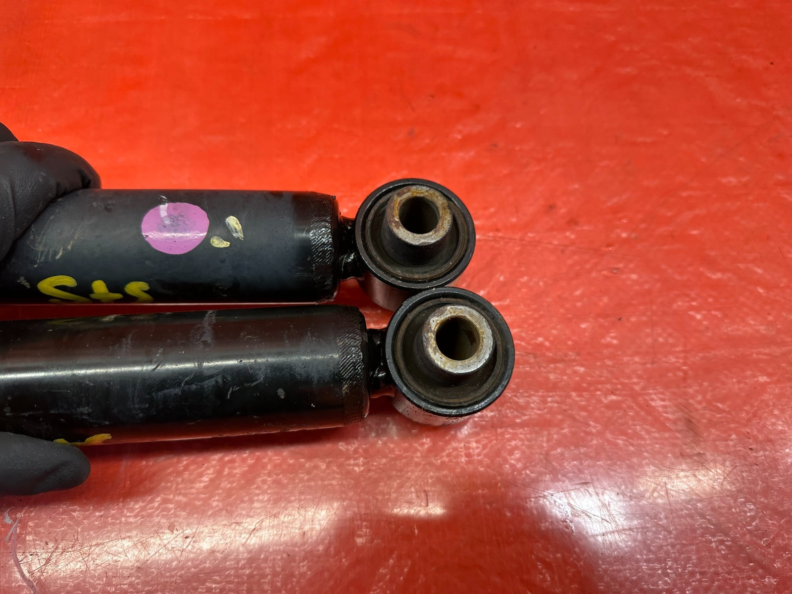 13 16 HYUNDAI GENESIS COUPE   LEFT AND RIGHT REAR SHOCK ABSORBERS SHOCKS OEM 21910