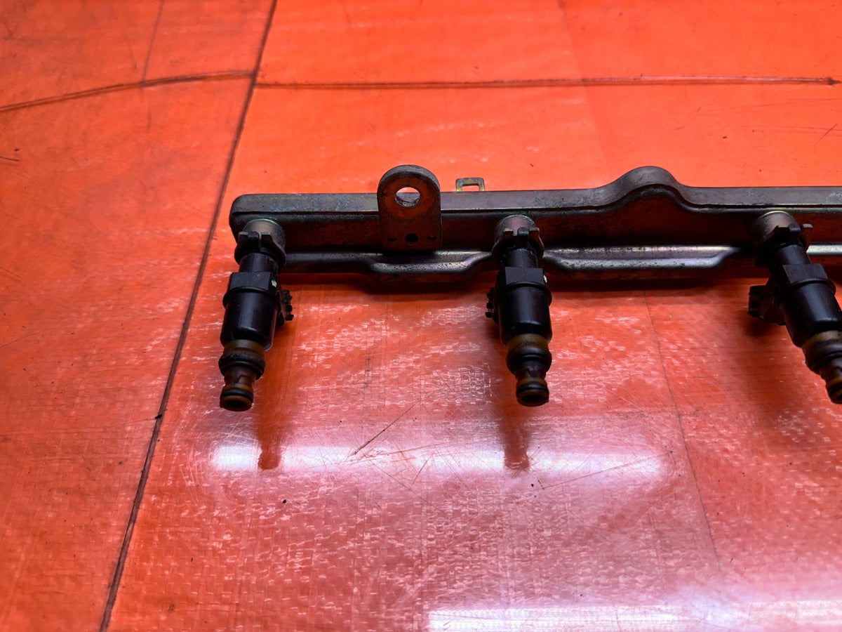 04-05 ACURA TSX 2.4L K24A2 ENGINE FUEL RAIL WITH GAS INJECTORS HARNESS OEM #05 T6