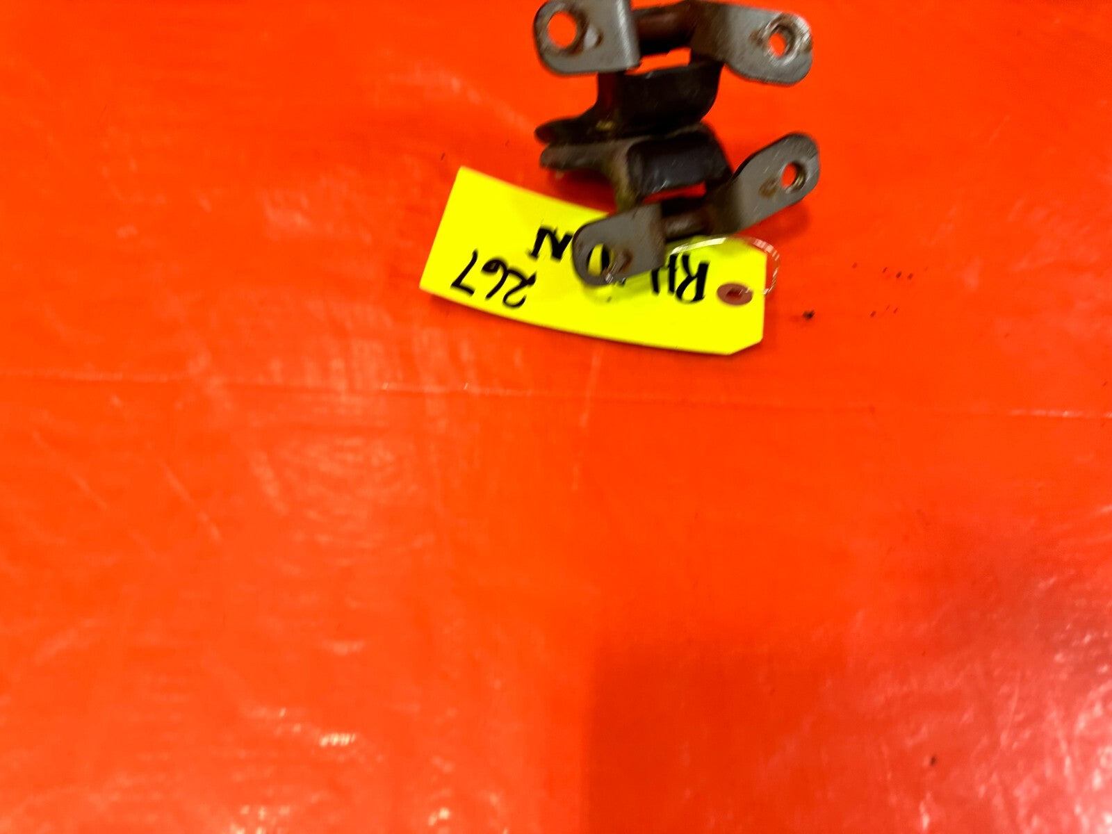 90 93 MAZDA MX 5 MIATA   PASSENGER RIGHT DOOR HINGE SET UPPER LOWER   OEM #2678