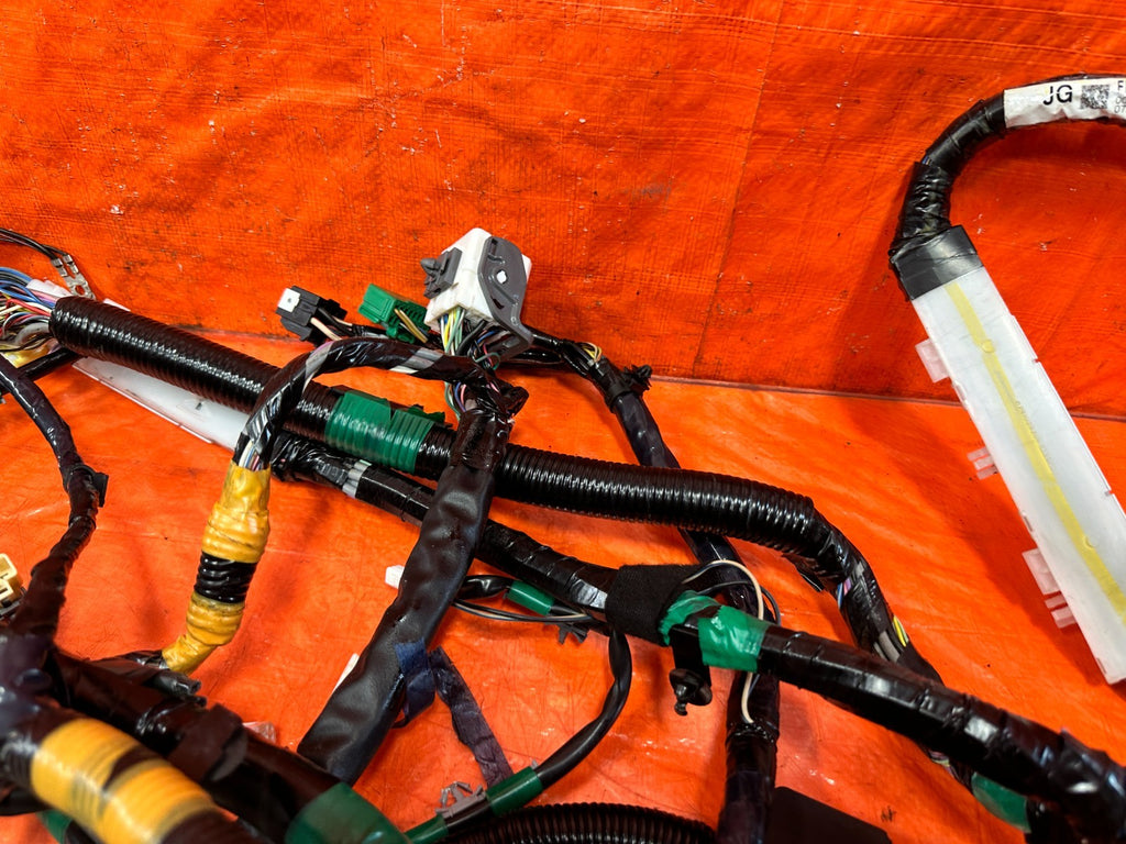 09 11 MAZDA RX8 RX 8   FF61 67 050F   WIRE HARNESS WIRING HARNESS   INTERIOR 30316