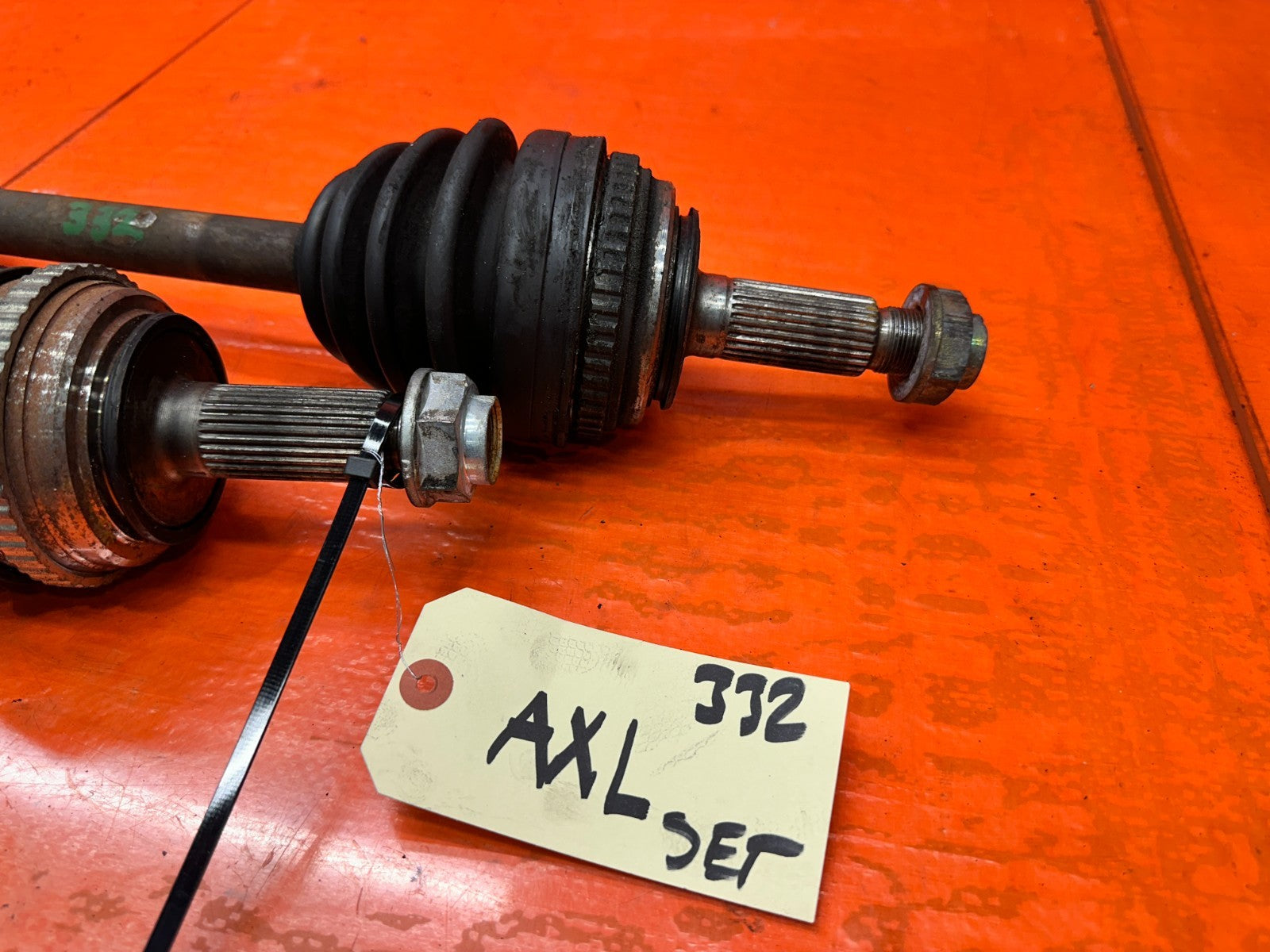 92 96 HONDA PRELUDE H22A LEFT RIGHT CV AXLE SHAFTS OEM #3324