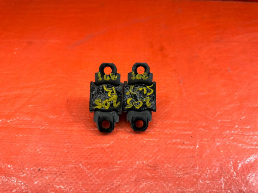 04 08 ACURA TSX   LEFT & RIGHT REAR SWAY BAR BRACKETS & BUSHINGS   OEM #2059