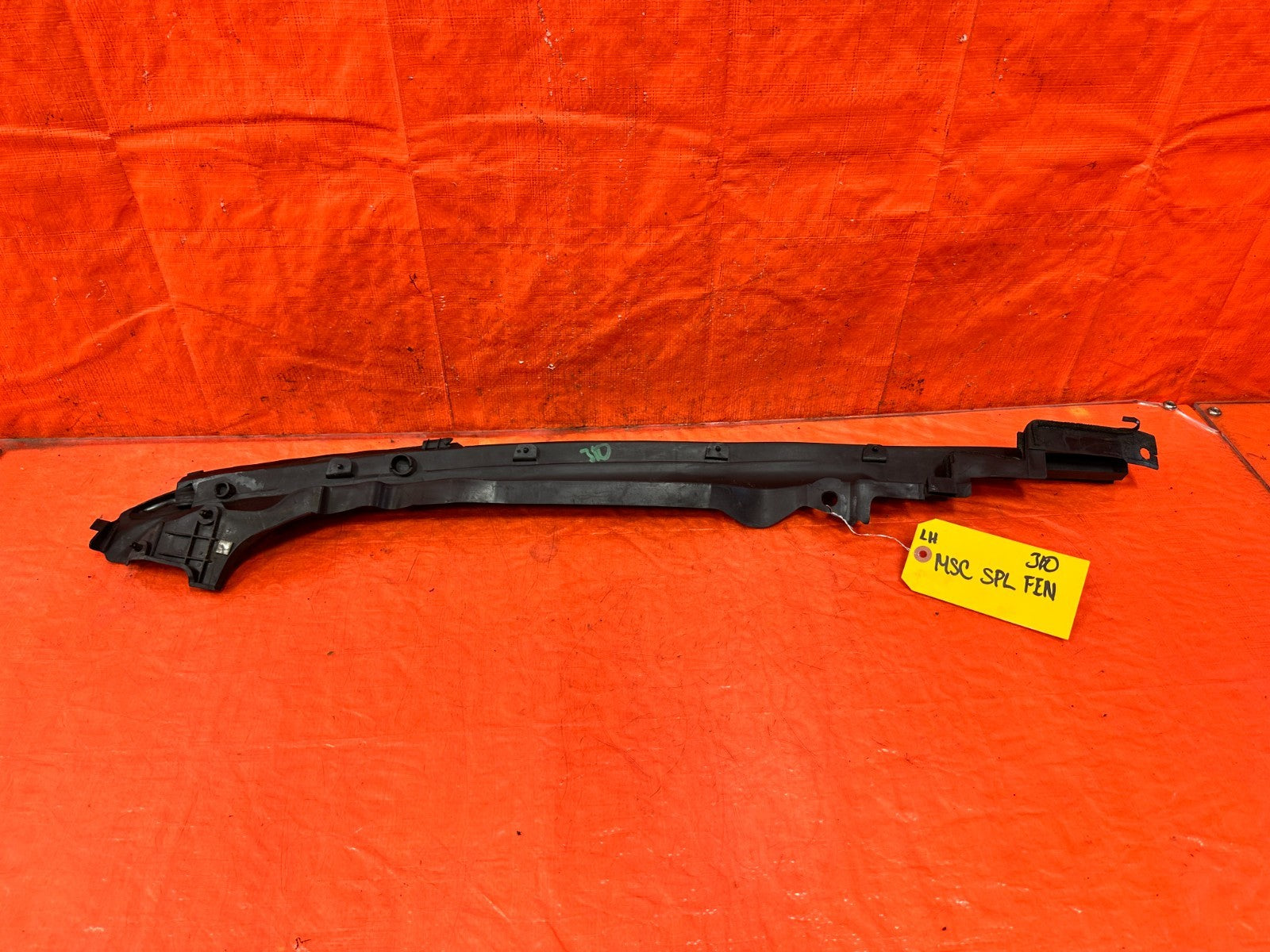 INFINITI G37 CONVERTIBLE DRIVER LEFT FENDER TRIM PLASTIC SHROUD GARNISH 3100