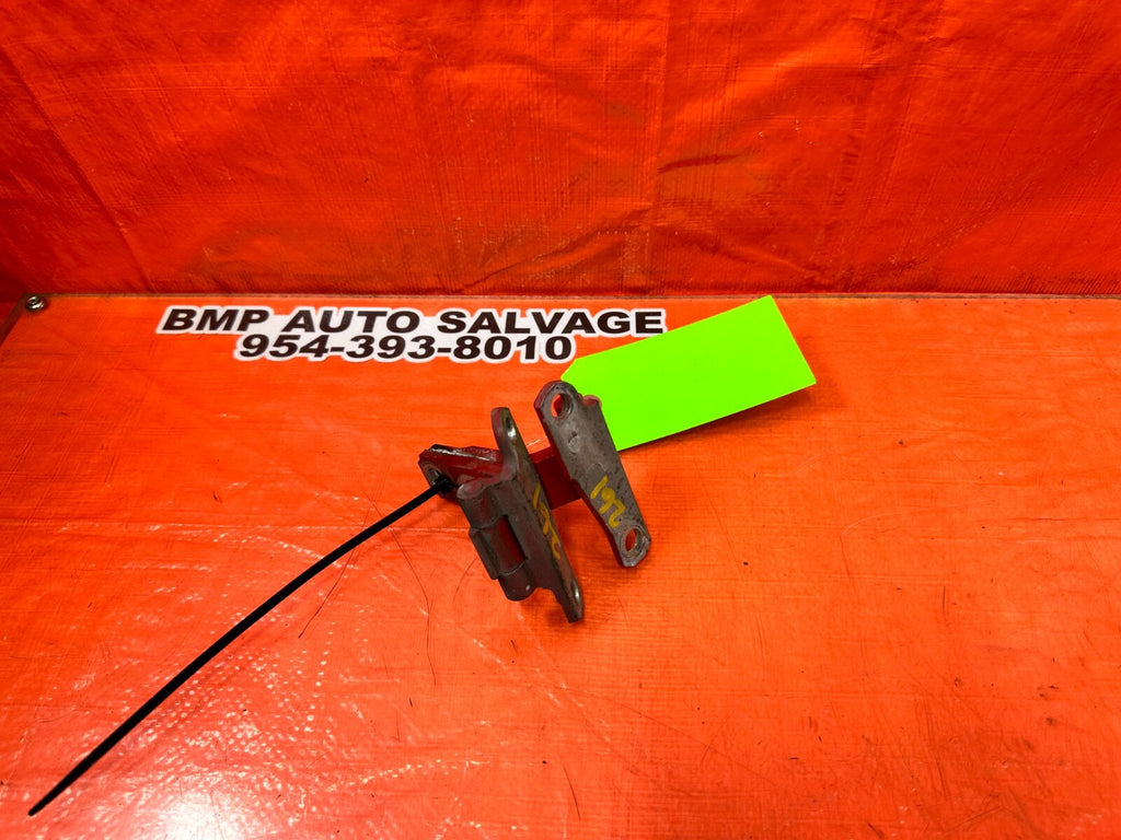 02 10 LEXUS SC430   DOOR HINGE SET   UPPER & LOWER   RIGHT SIDE   OEM #2617