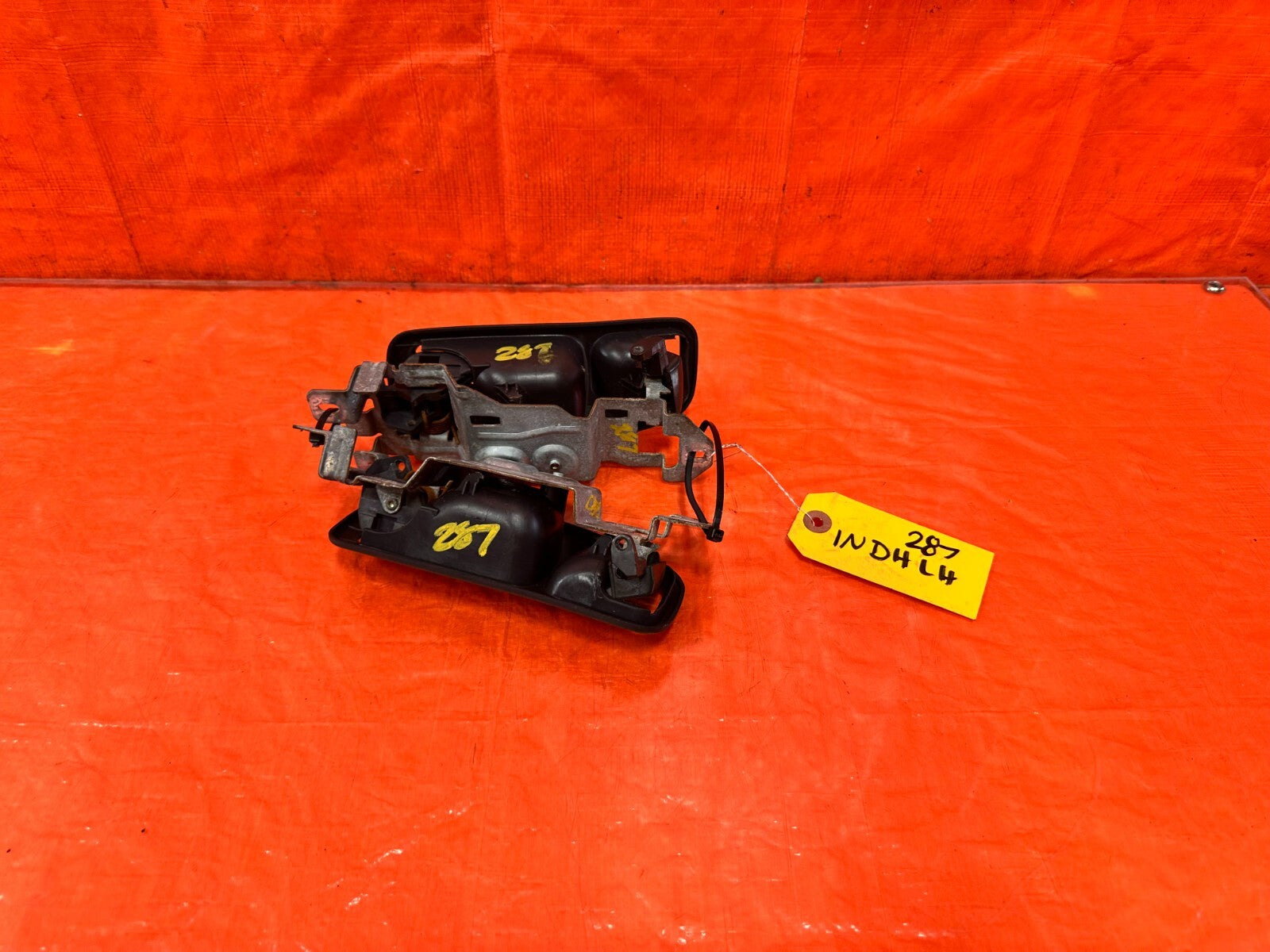 96 00 HONDA CIVIC COUPE INTERIOR DOOR HANDLE SET LEFT AND RIGHT HANDLES OEM #2870