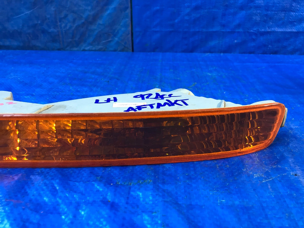 AFTERMARKET   1992 1993 92 93 HONDA ACCORD RIGHT TURN SIGNAL LIGHT1