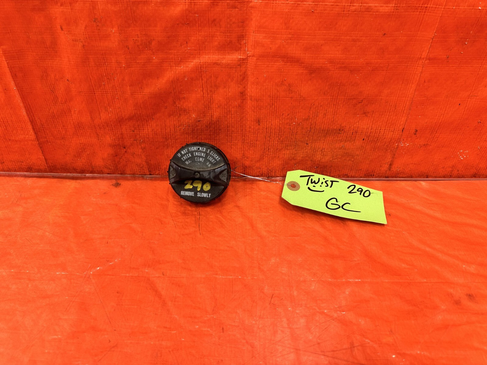 00 09 HONDA S2000   GASOLINE GAS TANK LOCKING TWISTING CAP   OEM FACTORY #2900