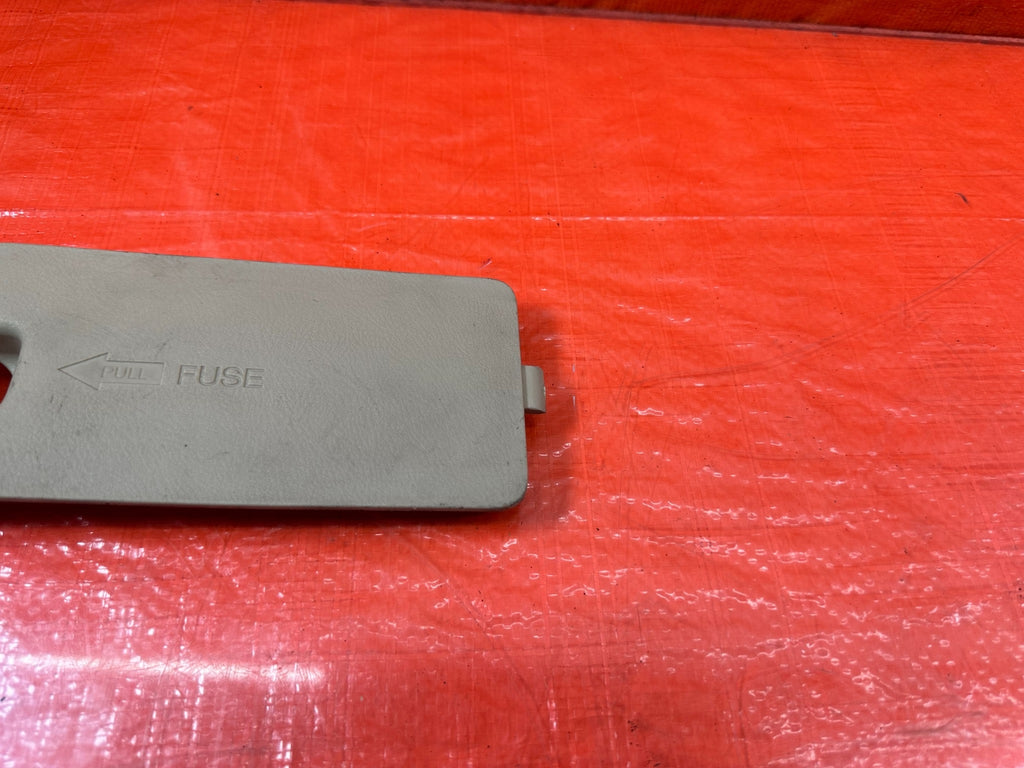 04 08 ACURA TSX   DRIVER LEFT KICK PANEL FUSE BOX DIAGRAM TAN   OEM #1964