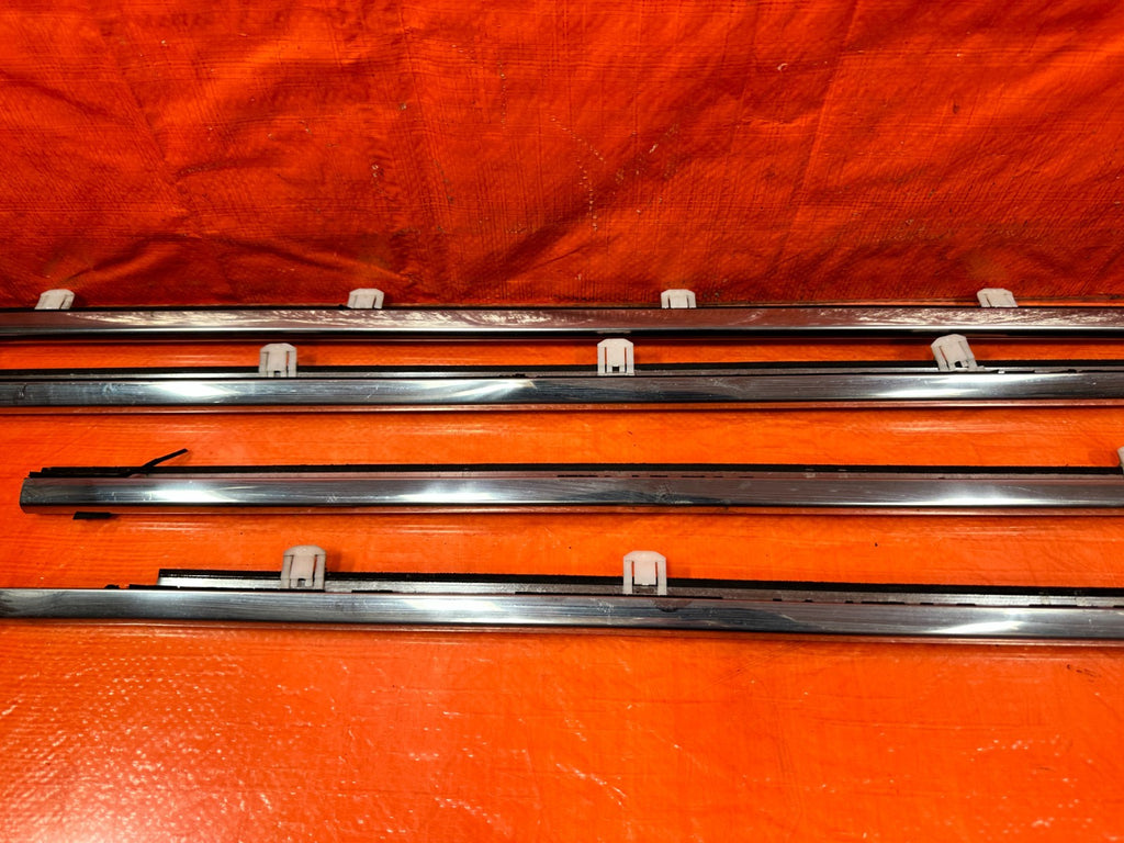09 14 ACURA TSX   FRONT & REAR / LEFT & RIGHT EXTERIOR WINDOW GLASS TRIM OEM 3215