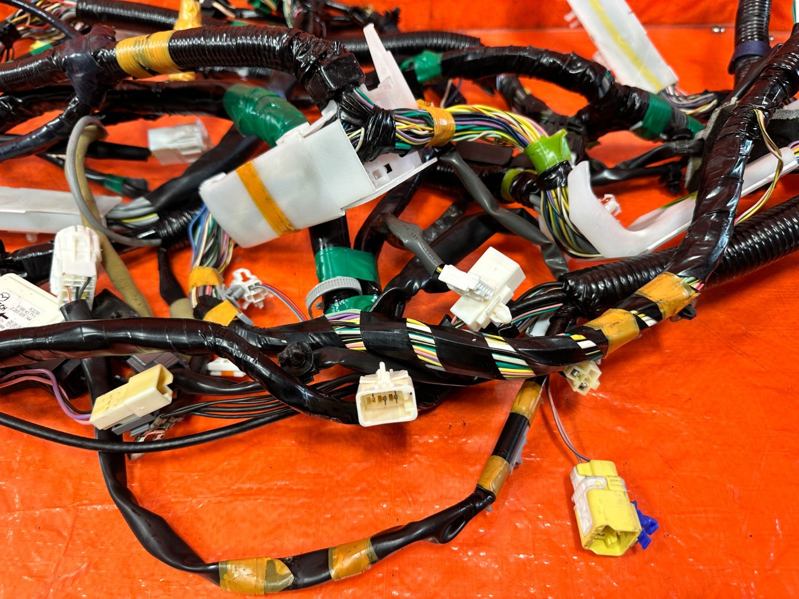09 11 MAZDA RX8 RX 8   FF61 67 050F   WIRE HARNESS WIRING HARNESS   INTERIOR 30314