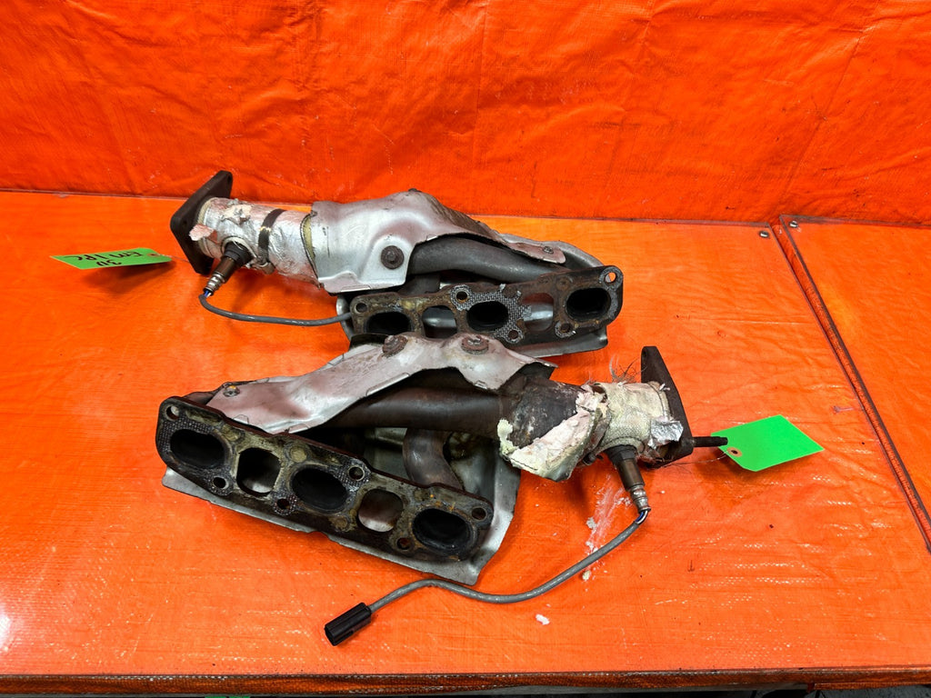 08 15 INFINITI G37 COUPE & CONVERTIBLE   VQ37 EXHAUST MANIFOLDS   OEM 3119