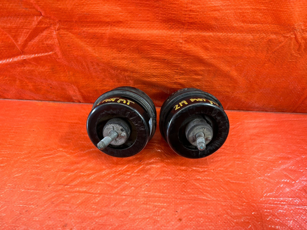 10 16 HYUNDAI GENESIS COUPE 3.8L AT   LEFT AND RIGHT ENGINE MOUNTS MOTOR MOUNTS0