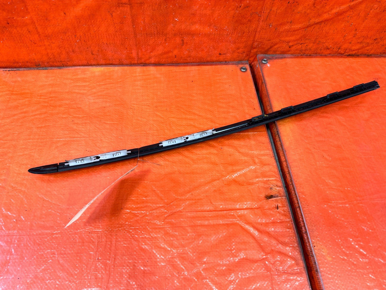18 22 HONDA ACCORD   DRIVER LEFT EXTERIOR WINDSHIELD TRIM PLASTIC   OEM #32410