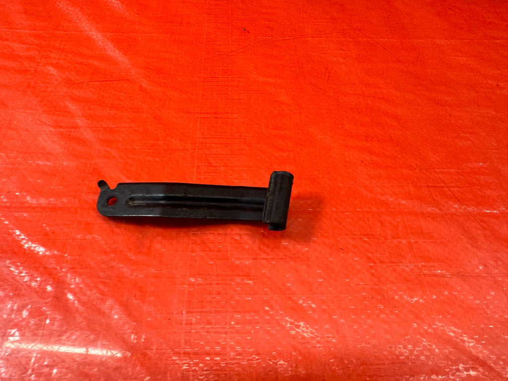02 05 HONDA CIVIC SI EP3 HATCHBACK   THROTTLE CABLE MOUNTING BRACKET   OEM #1864