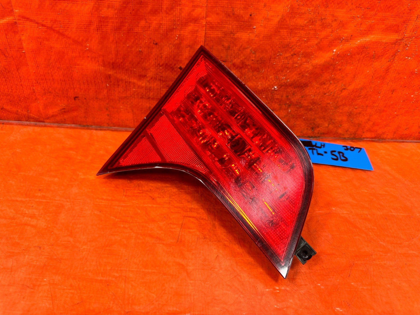 06 11 CIVIC 4D SEDAN   DRIVER LEFT   INNER TRUNK   TAIL LIGHT LAMP   OEM #3071