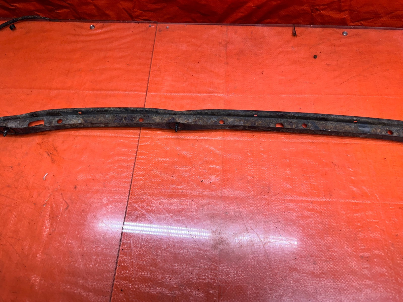 94 01 ACURA INTEGRA REAR BUMPER COVER MOUNTING SUPPORT BRACKET OEM #33111